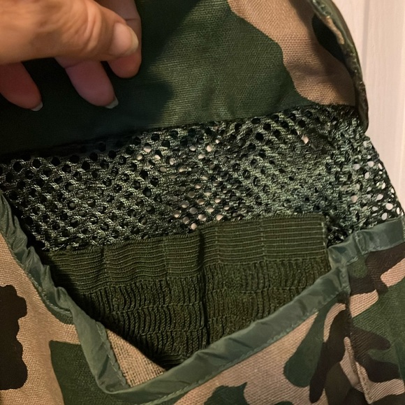 Game Winner Camo Mesh Vest w/Ammo Cargo Pockets & Rear Game Pouch Size Small/Med - Picture 3 of 6